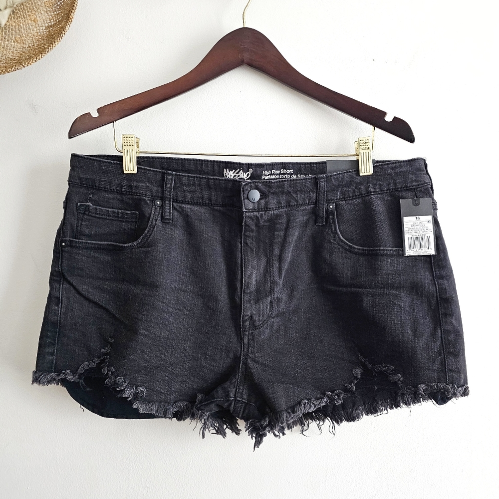 NWT Mossimo Black High-Rise Denim Shorts Size 18 | Super Stretch Frayed Hem